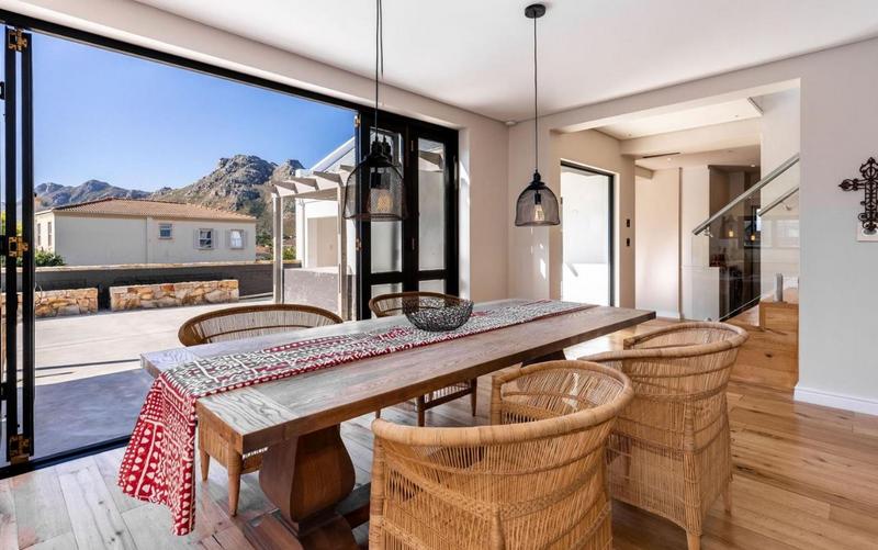 6 Bedroom Property for Sale in Hout Bay Western Cape